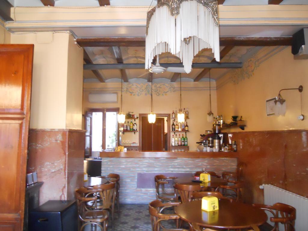 Hotel 1900 Casa Anita Requena Bagian luar foto