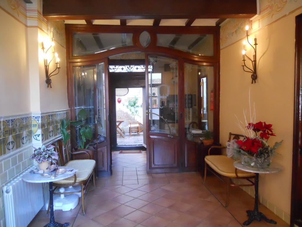 Hotel 1900 Casa Anita Requena Bagian luar foto