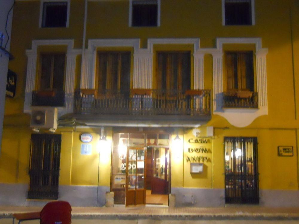 Hotel 1900 Casa Anita Requena Bagian luar foto